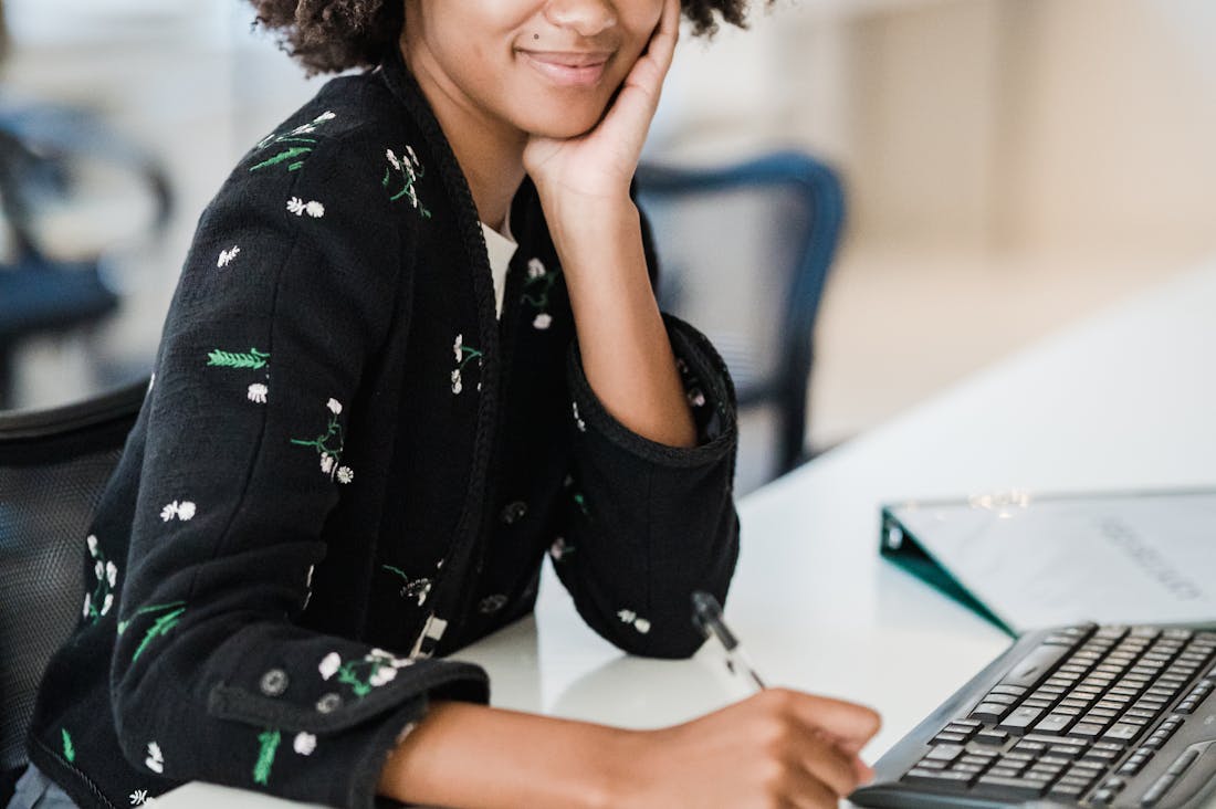 Tech Essentials for the Modern Home Office Setup Image 2