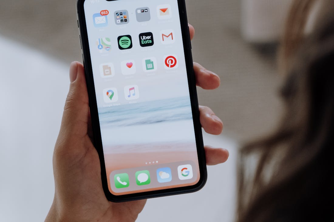 Tech Gadgets Shaping Modern Living and Productivity Image 3