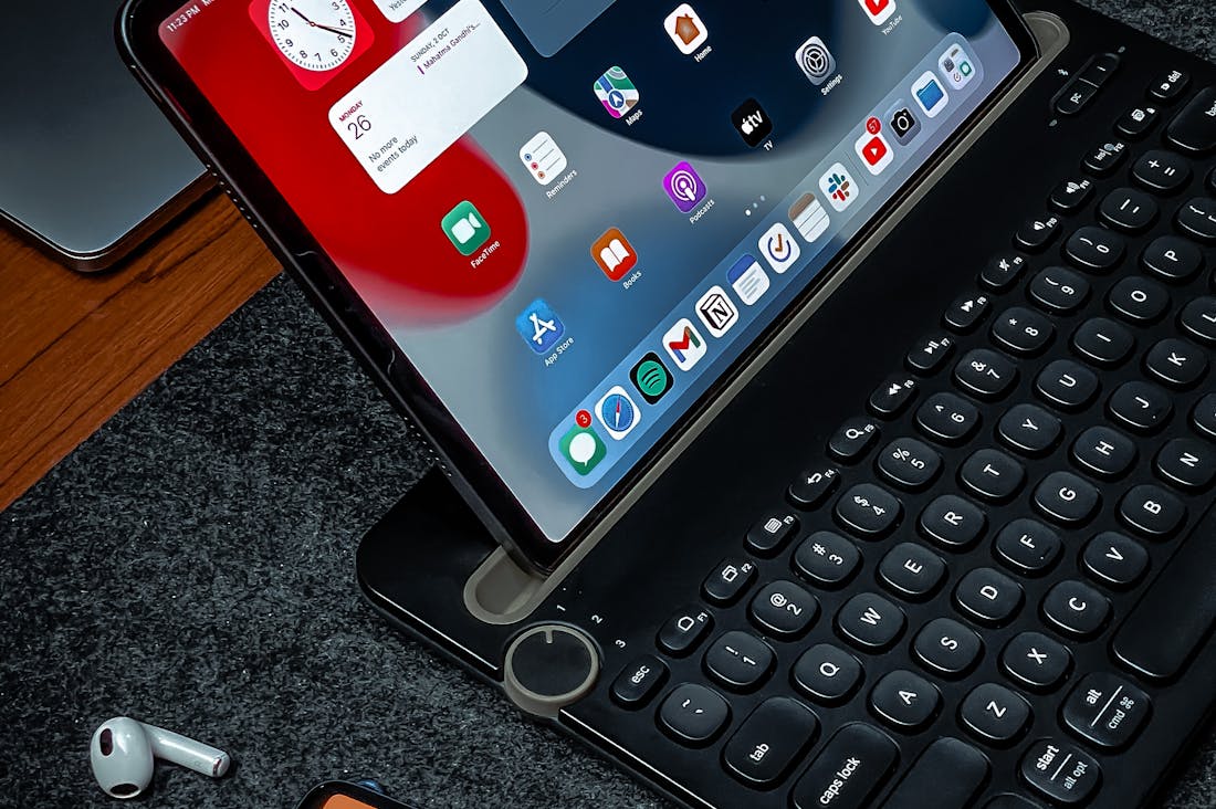 Tech in Everyday Life: Gadgets That Improve Productivity and Well-Being Image 1