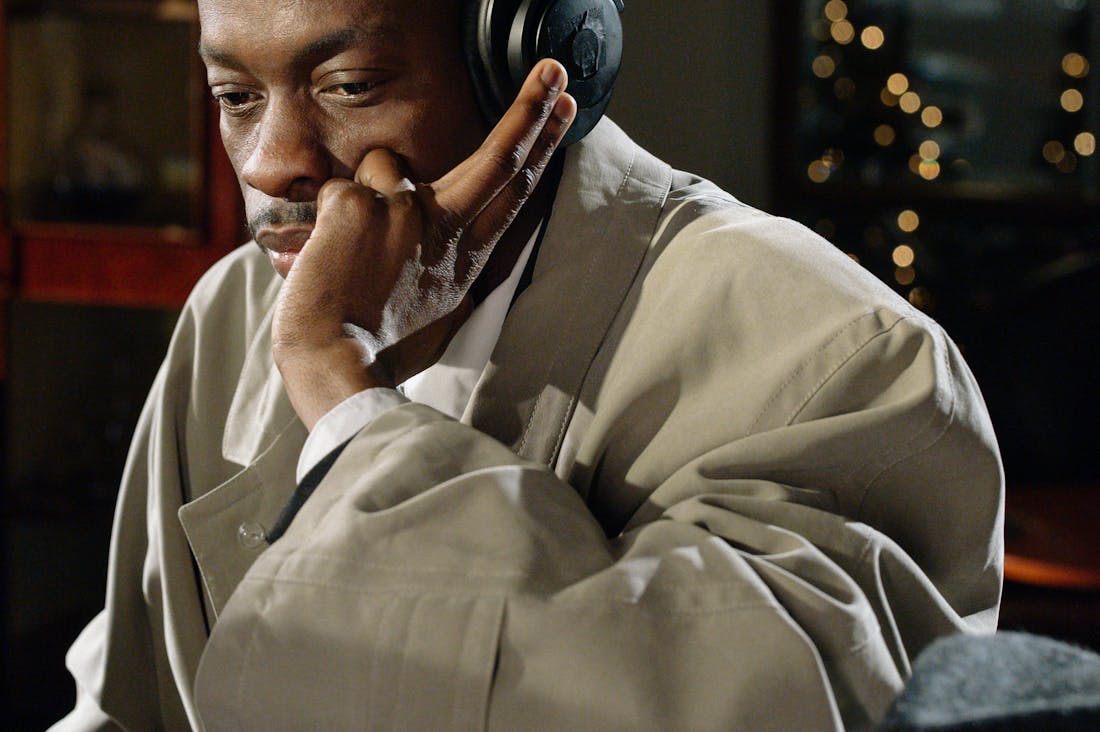 Tech Innovations in Everyday Life: How They Shape Our Wellbeing and Relationships