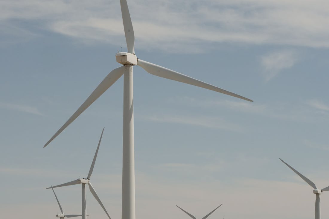 Tech Innovations Influencing Sustainable Living Practices Today Image 2