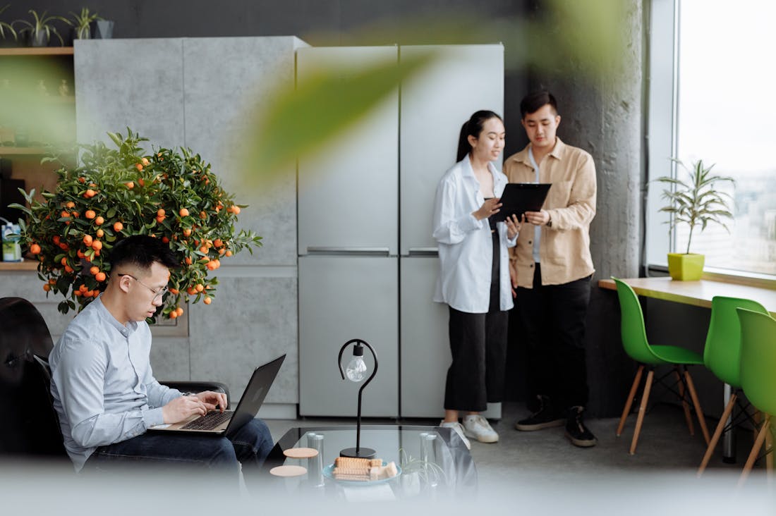 Tech Innovations Reshaping Daily Routines and Enhancing Productivity Image 2