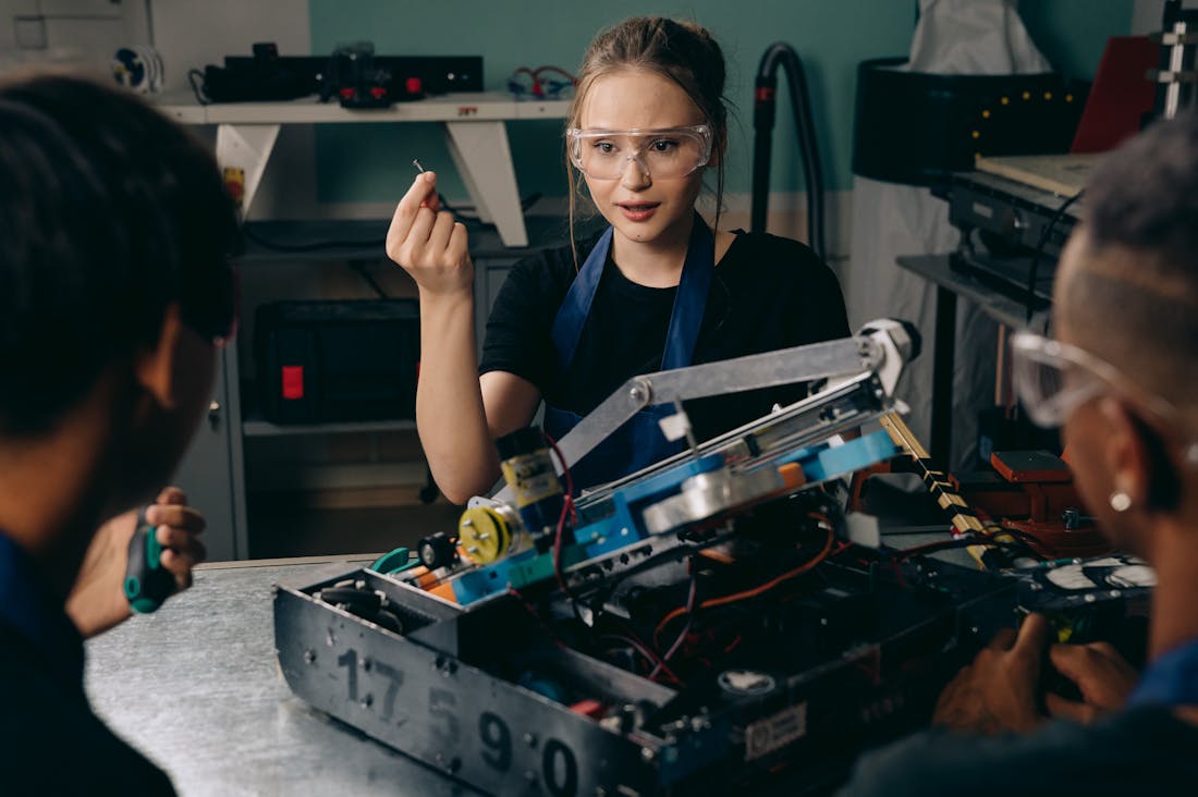 Tech Innovations Revolutionizing Daily Life and Work Environments Image 3