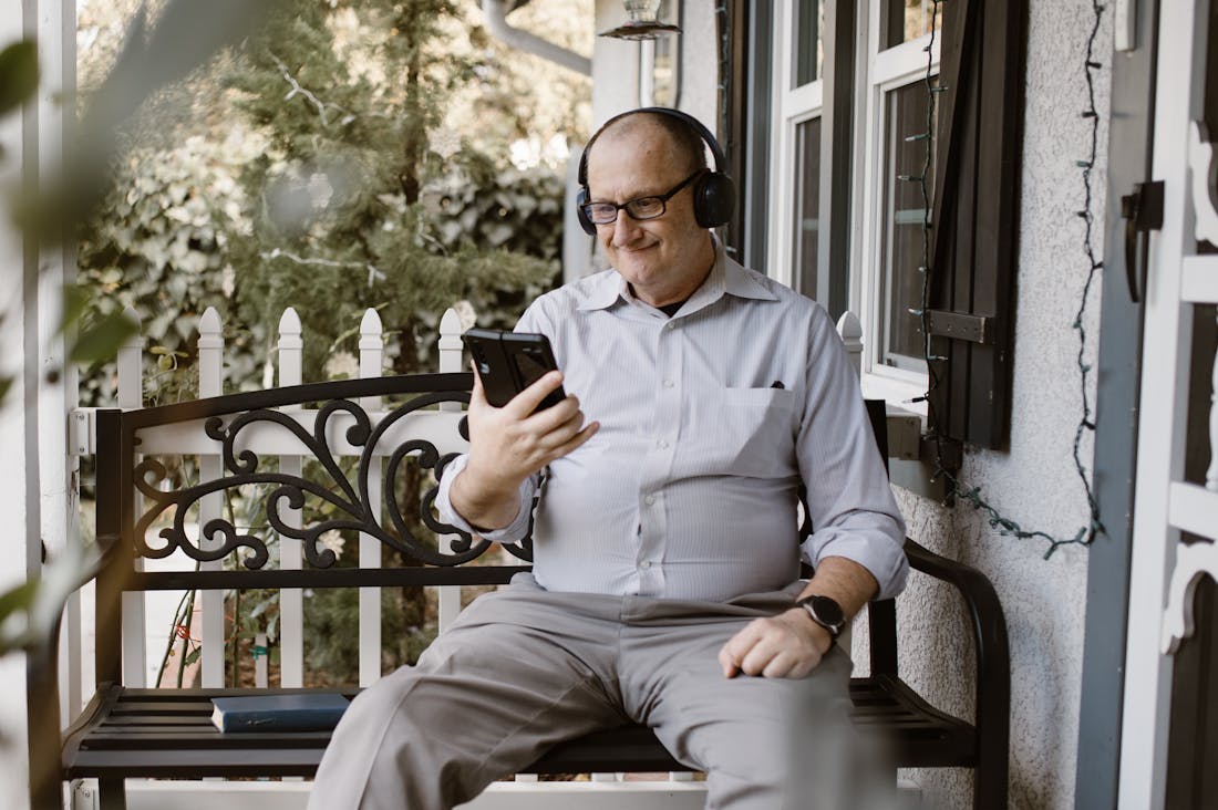 Tech Innovations Shaping Everyday Life: Enhancing Daily Routines with Gadgets Image 1