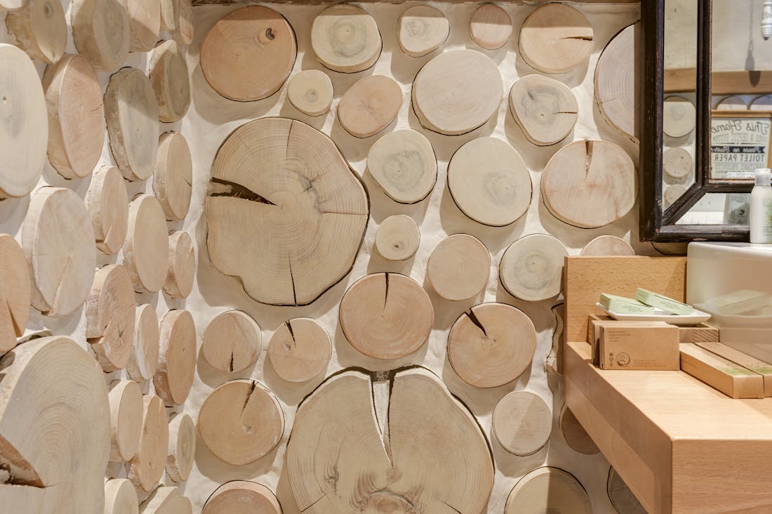 Tech Innovations Shaping Modern Living Spaces Image 2