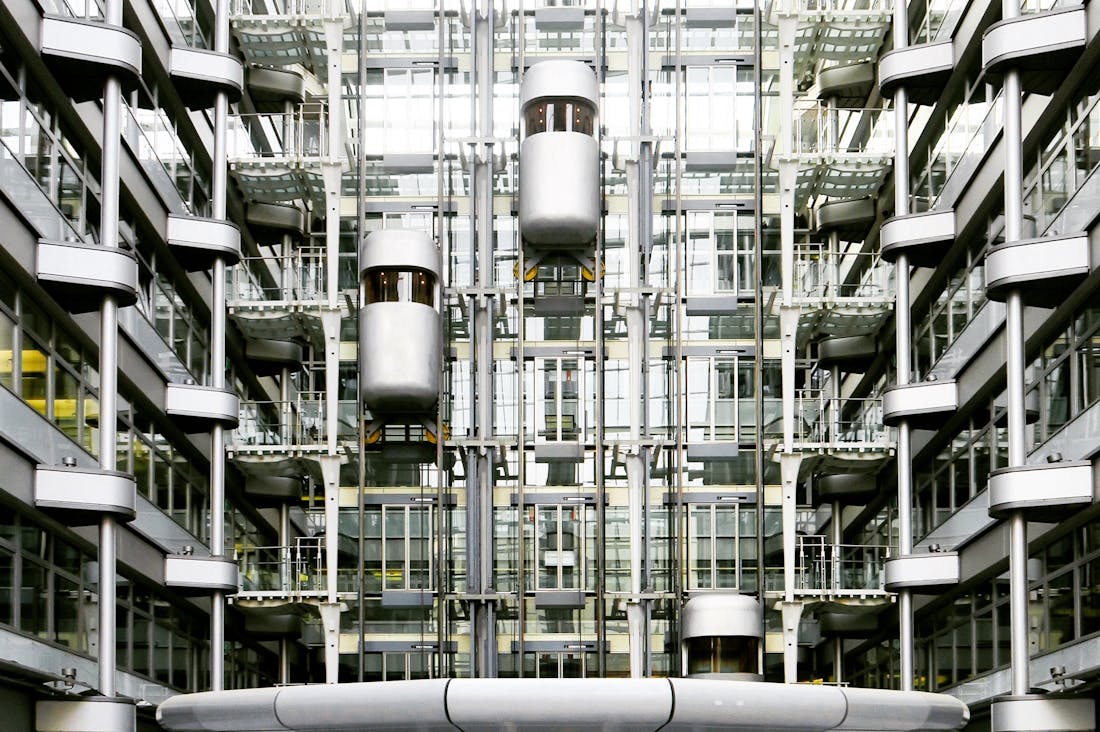 Tech Trends Shaping the Future of Travel Experiences Image 1