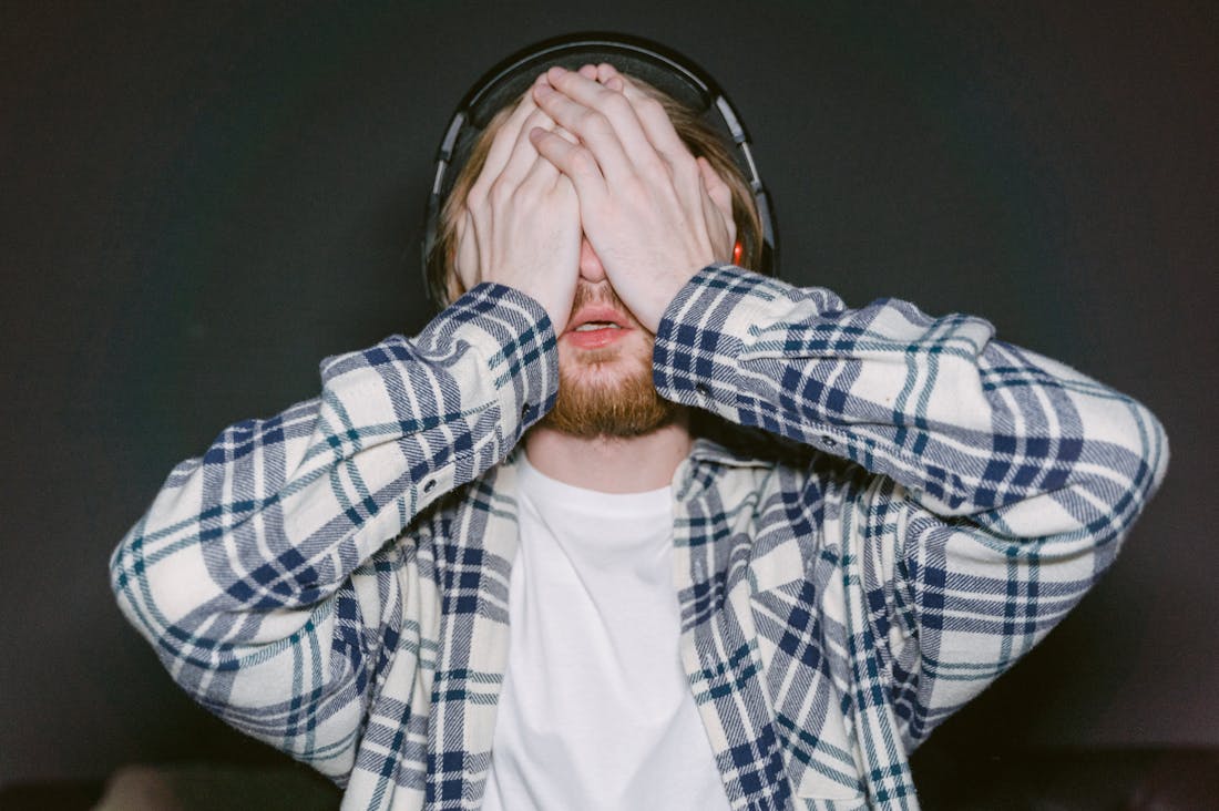 Tech Wellness: Balancing Screen Time and Mindfulness in a Digital World Image 2