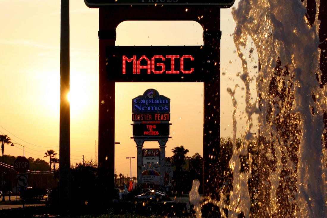 Technological Advances Shaping the Future of Travel Experiences Image 2