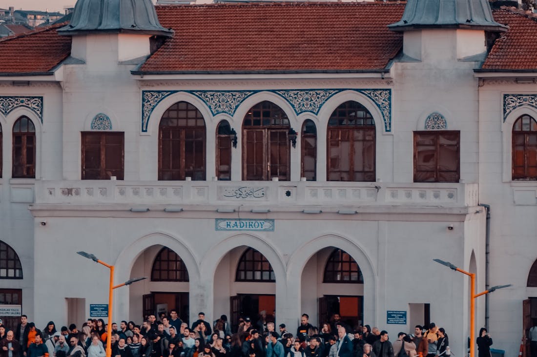 The Art of Mindful Commuting: Transforming Travel Time into a Meaningful Experience Image 1