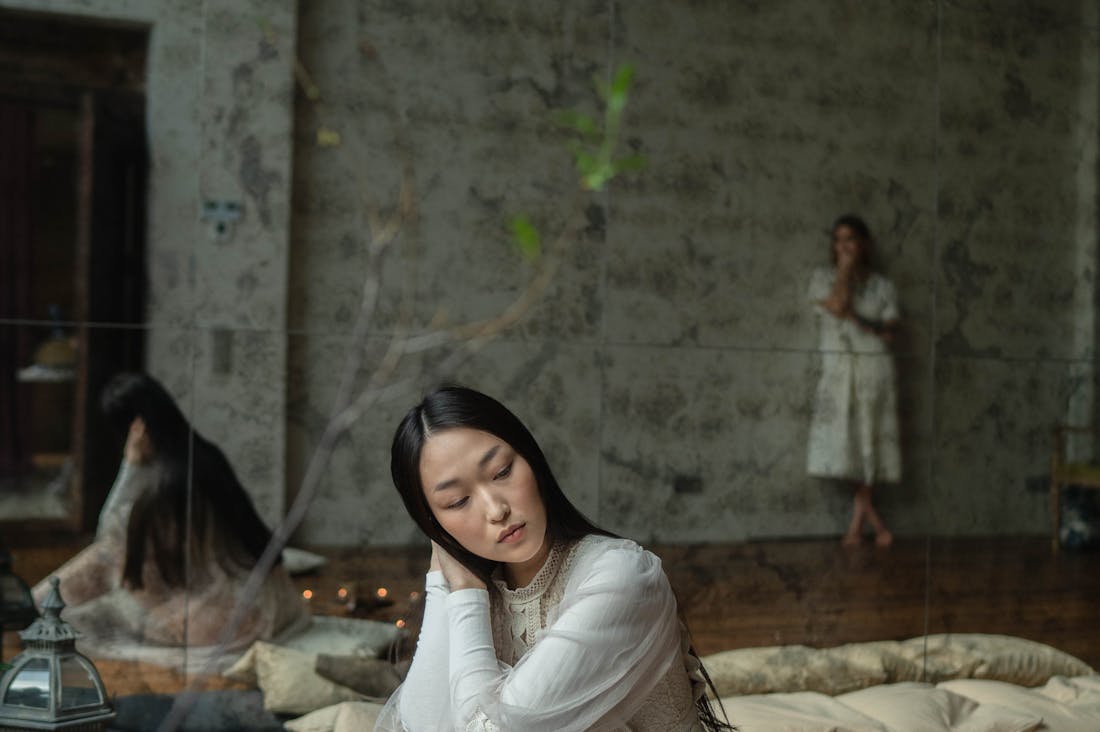 The Art of Mindful Living: How to Cultivate Presence in a Fast-Paced World Image 2