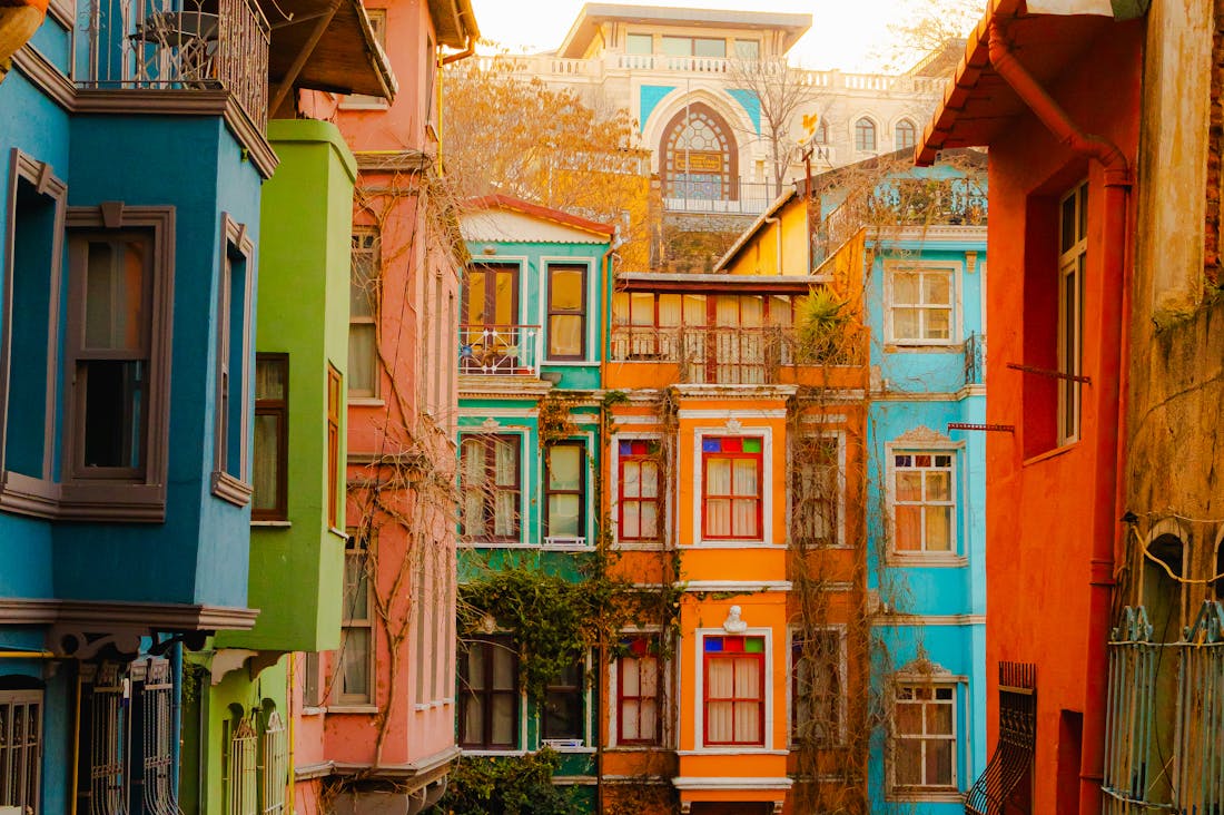 The Art of Minimalism: Living a Fulfilling Life with Less Stuff and More Intent Image 2