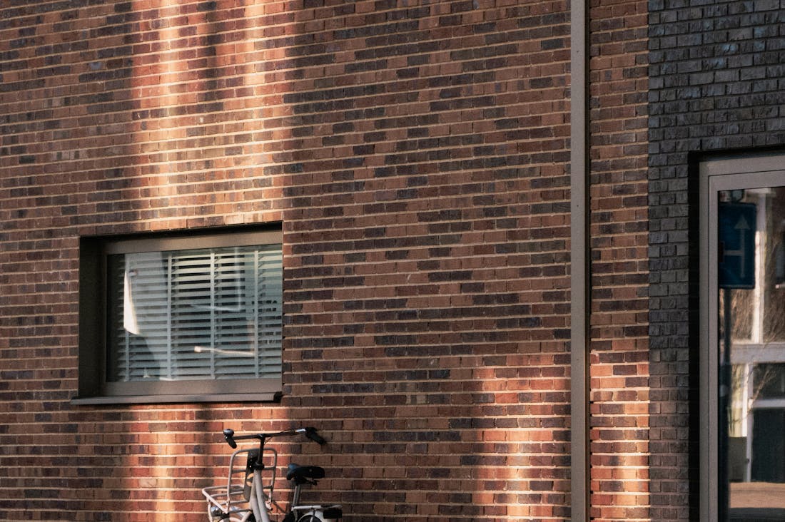 The Art of Travel Writing: Capturing Experiences and Sharing Adventures with the World Image 3