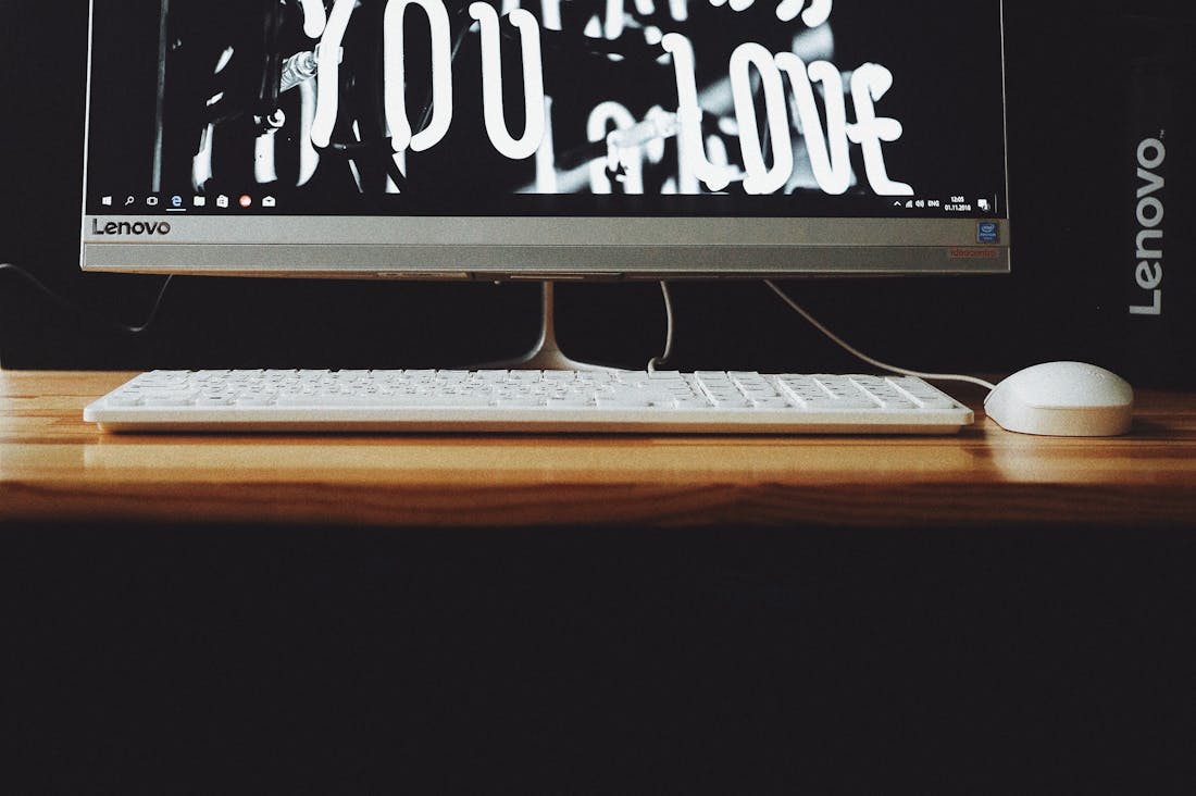 The Beauty of Minimalism: Embracing a Simplified Lifestyle for Mental Clarity