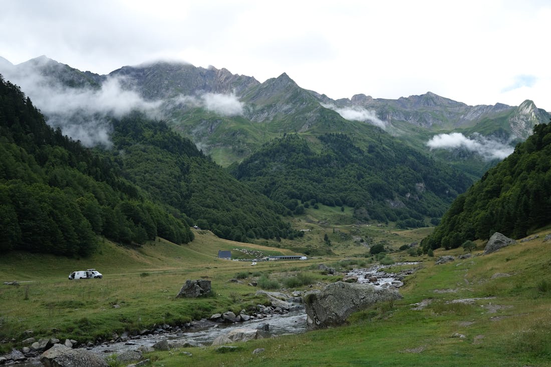 The Benefits of Eco-Friendly Vehicles: How Green Transportation is Reshaping Our Future Image 1