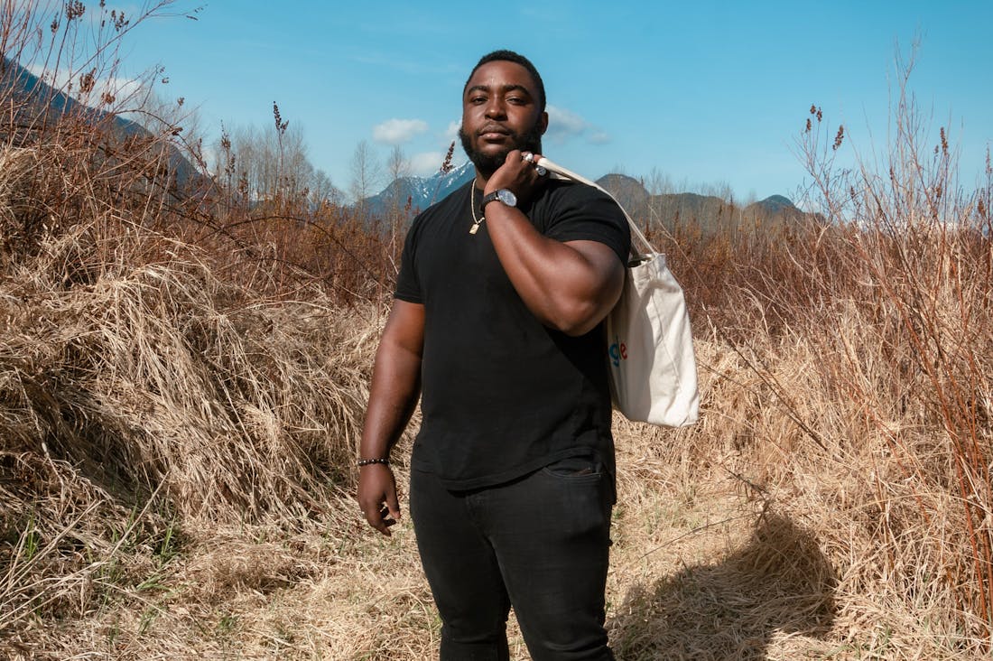 The Digital Detox: How Unplugging Can Boost Your Mental Clarity and Creativity Image 2