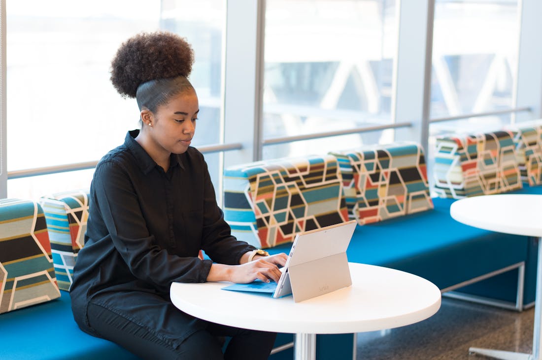 The Digital Nomad Lifestyle: Balancing Work and Adventure in a Tech-Driven World Image 1
