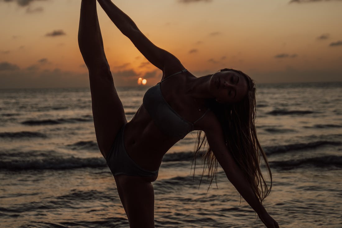 The Essential Guide to Maintaining a Healthy Lifestyle While Traveling: Tips for Balanced Nutrition and Exercise Image 3