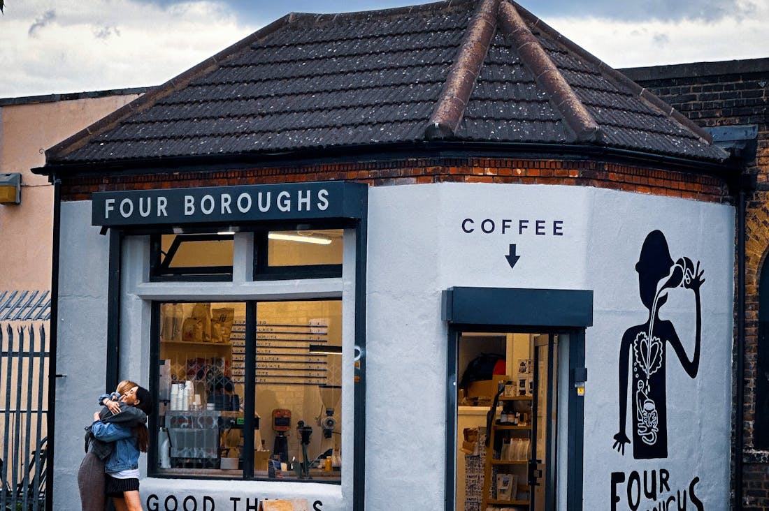 The Essential Guide to Smart Travel: Planning, Budgeting, and Embracing New Cultures Image 3