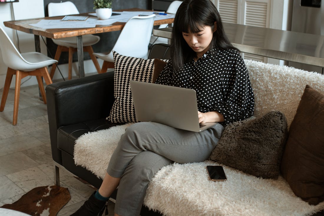 The Financial Freedom Blueprint: How to Thrive Financially in a Changing Economy Image 3