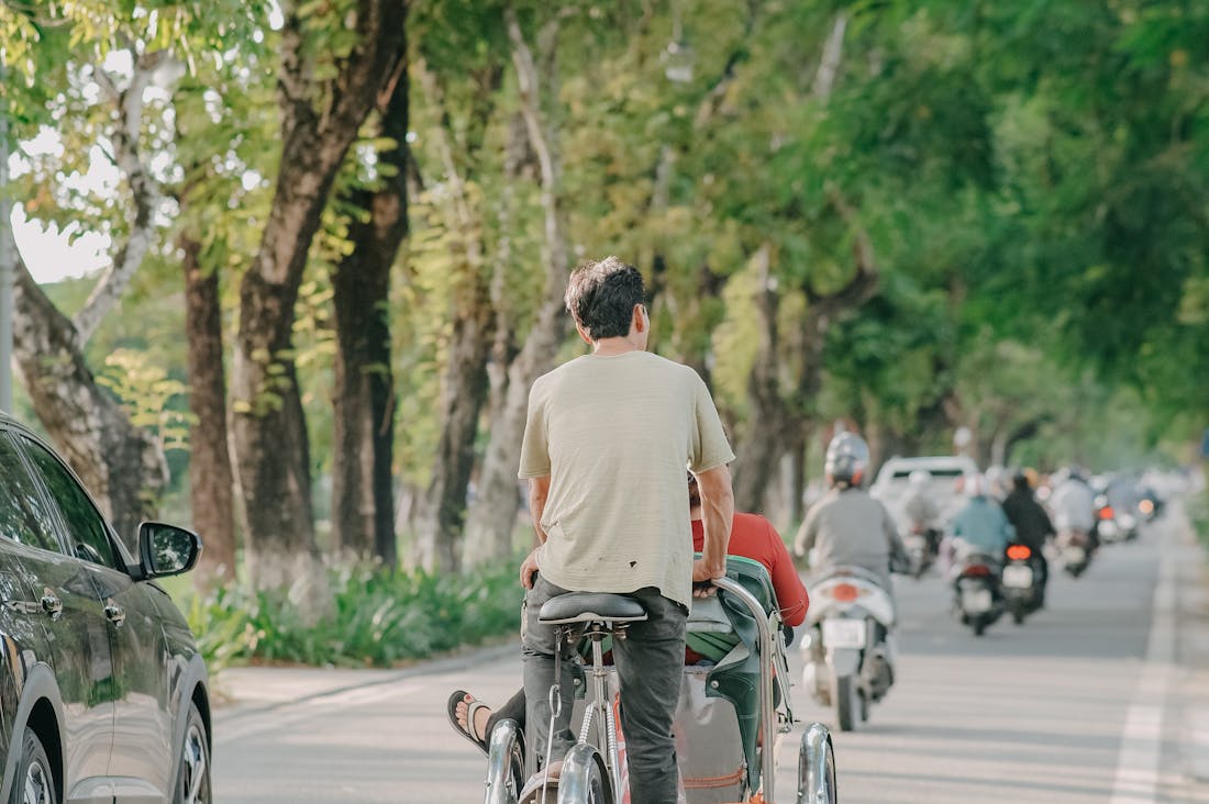 The Future of Auto Technology: Navigating the Intersection of Innovation, Sustainability, and User Experience Image 2