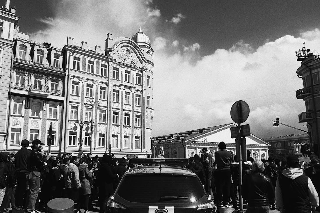 The Future of Autonomous Vehicles: Advancements and Challenges Ahead Image 3