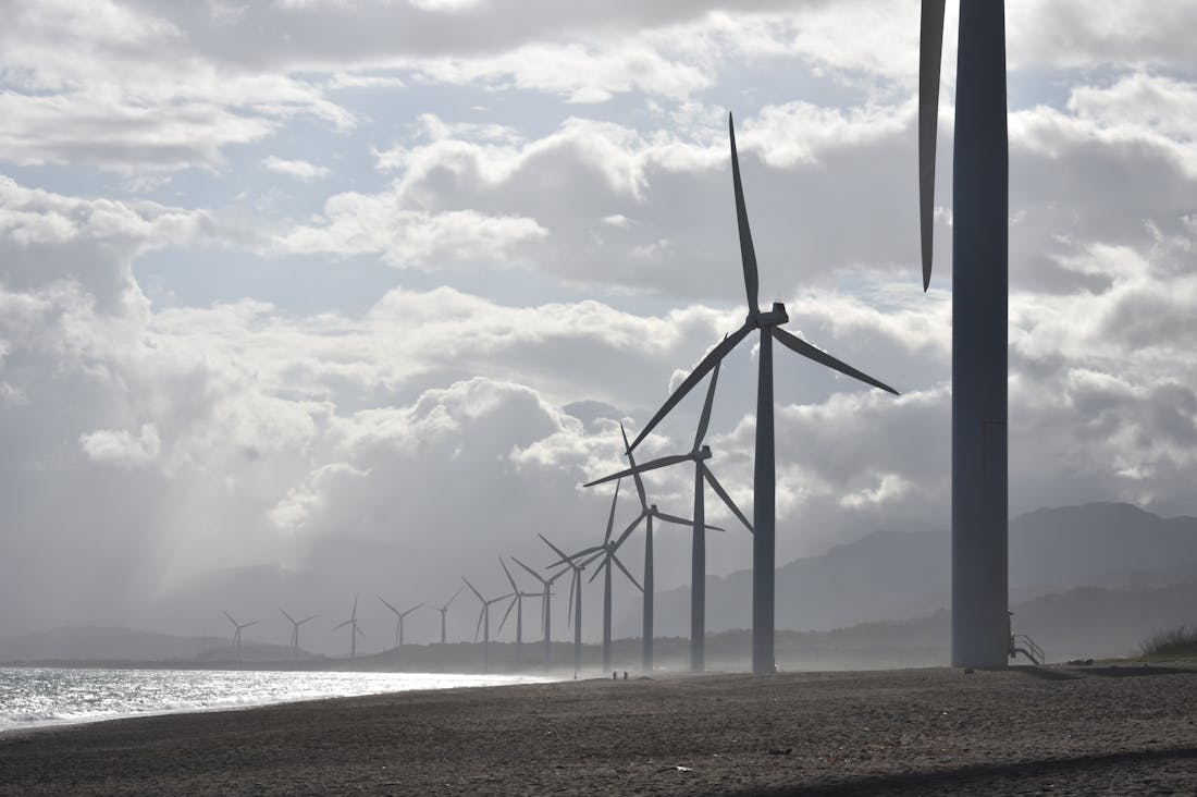 The Future of Driving: How Electric Vehicles are Reshaping Our Roads and Environment Image 2
