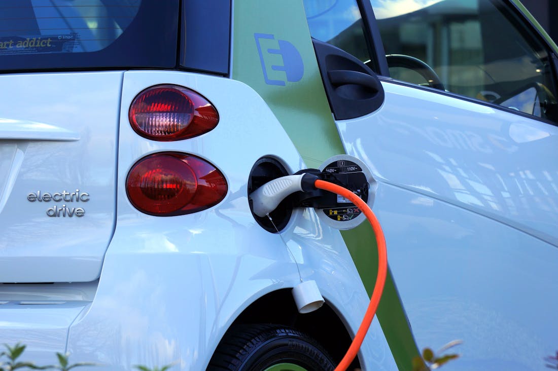 The Future of Electric Vehicles: Innovations and Their Impact on Sustainable Travel Image 2