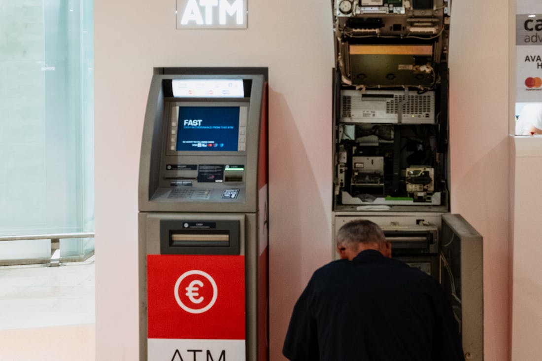 The Future of Finance: How Technology is Reshaping Personalized Financial Health Options for Everyone Image 3