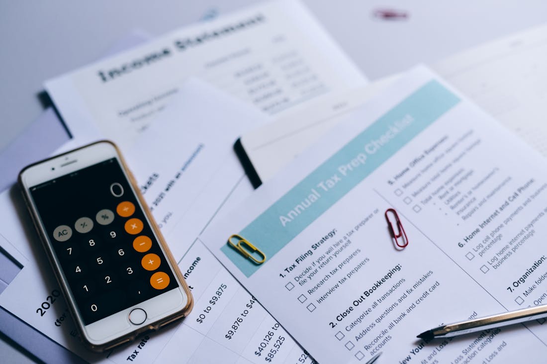 The Future of Personal Finance: How Technology is Revolutionizing Budgeting and Investing for Everyone Image 1
