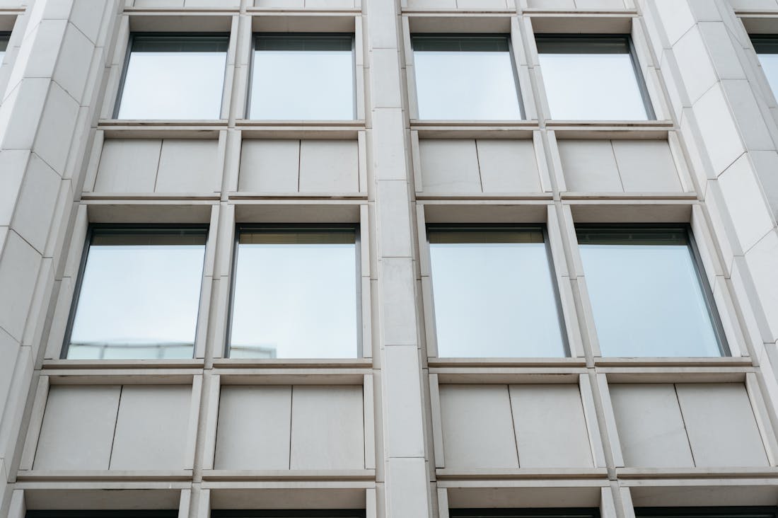 The Future of Personal Finance: Navigating Modern Financial Tools and Strategies Image 2