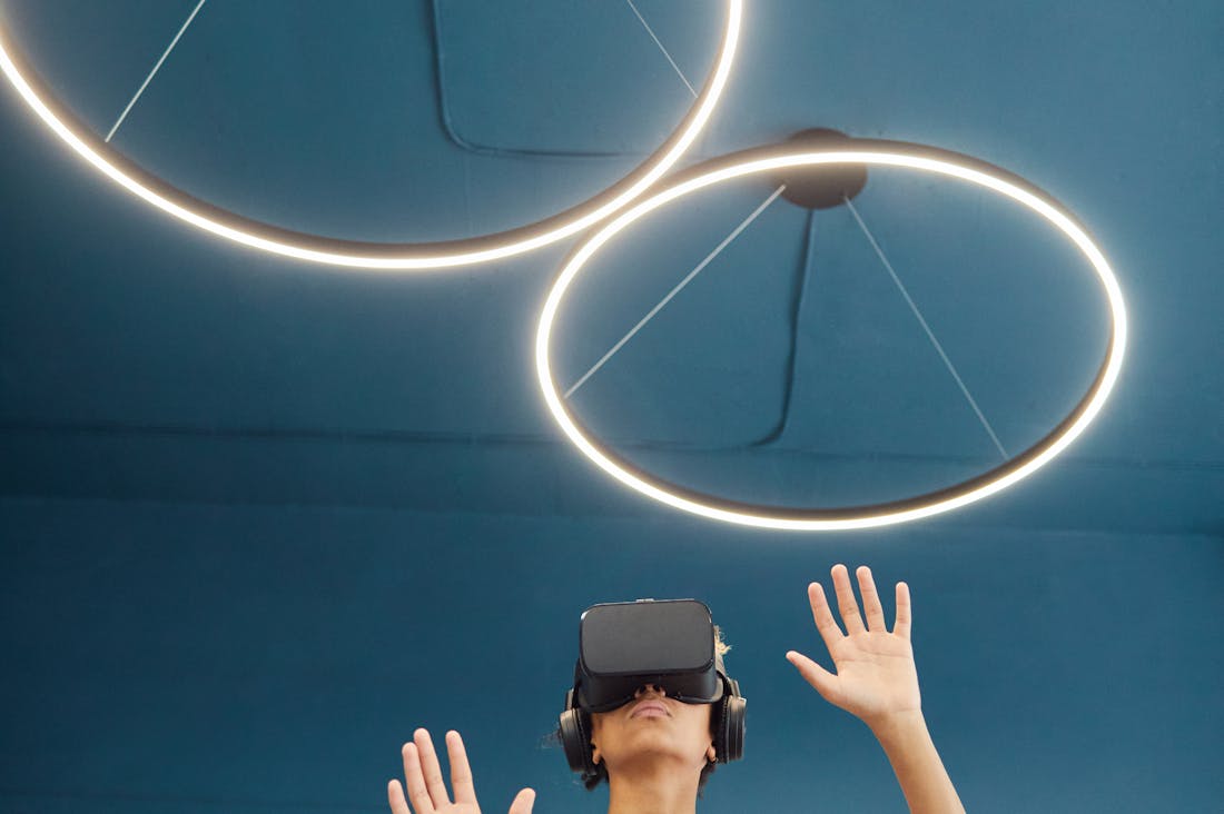 The Future of Travel: How Technological Innovations are Revolutionizing the Way We Explore the World Image 3