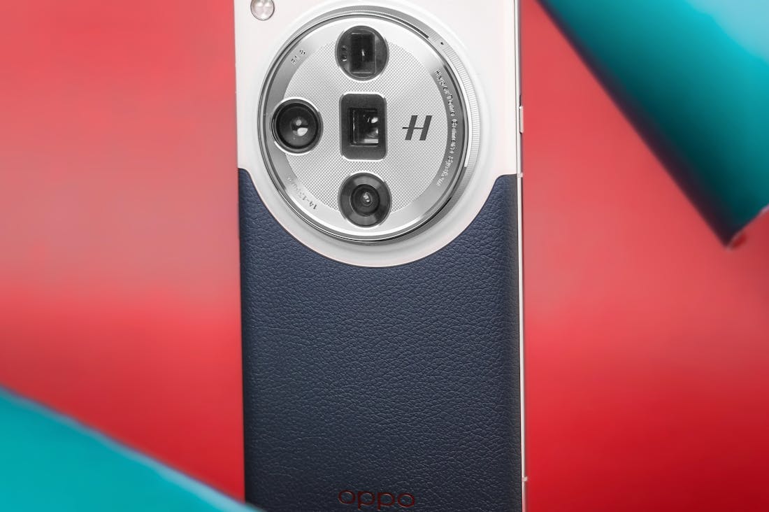 The Intersection of Technology and Wellbeing: Finding Balance in a Digital World