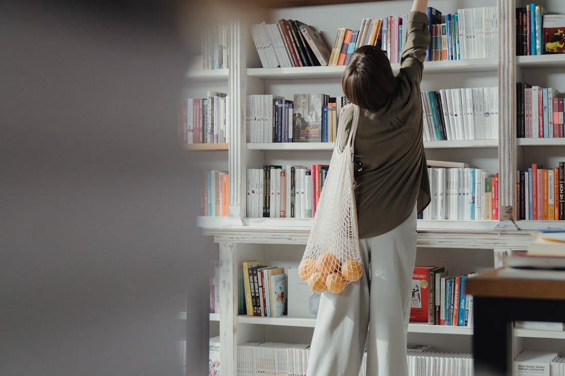 The Modern Traveler's Guide: Embracing Eco-Friendly Practices While Exploring the World Image 1