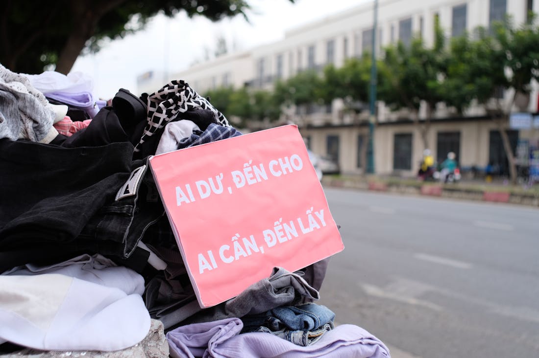 The Modern Traveler's Guide to Sustainable Adventures: Balancing Exploration and Environmental Responsibility Image 3