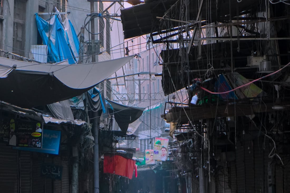 The Rise of Electric Vehicles: How the Auto Industry is Embracing Sustainability and Innovation Image 1