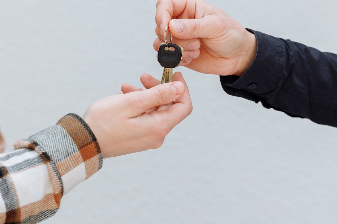 The Rise of Electric Vehicles: How They Are Revolutionizing the Auto Industry Image 3