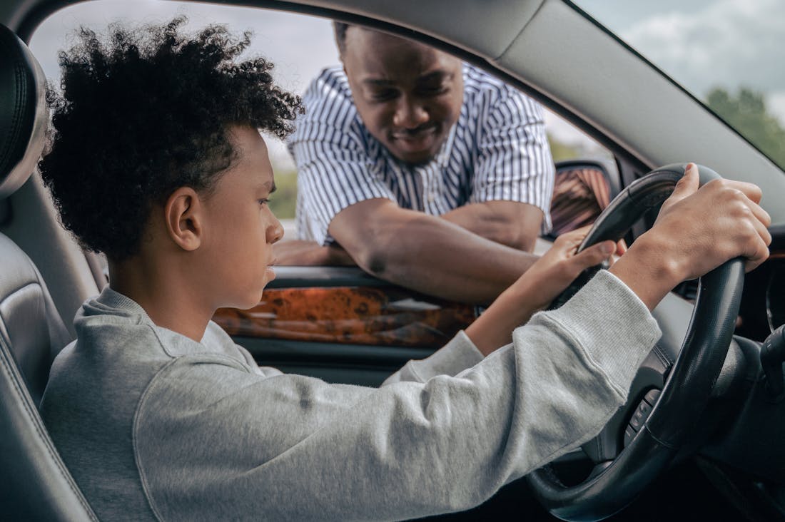 The Road Ahead: How Technology is Shaping the Future of the Automotive Industry Image 2