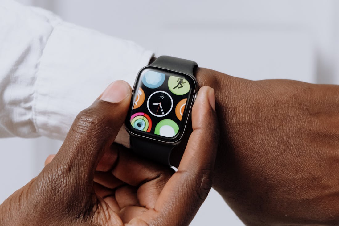 The Tech-Savvy Lifestyle: Embracing Digital Tools for Enhanced Productivity and Well-Being Image 1