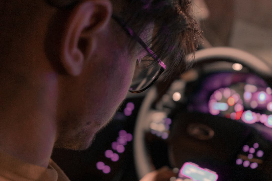 The Tech Savvy Traveler's Guide to Staying Connected on the Go Image 3