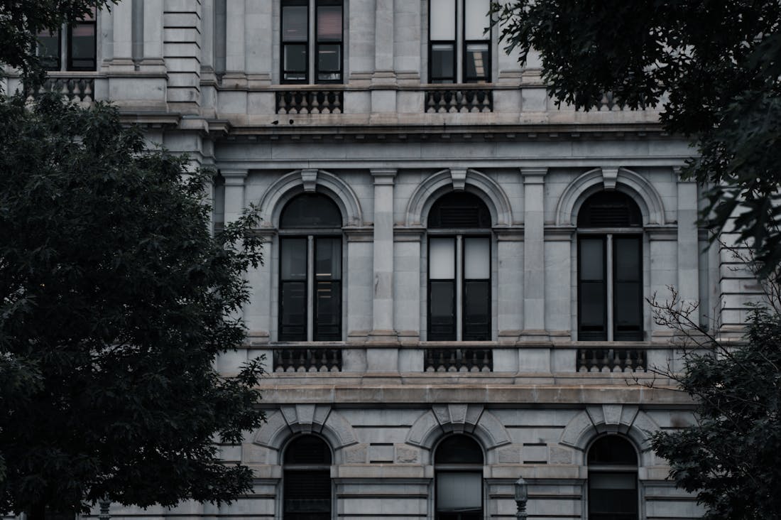 The Ultimate Guide to Urban Travel: Uncovering the Hidden Gems of City Adventures Image 3