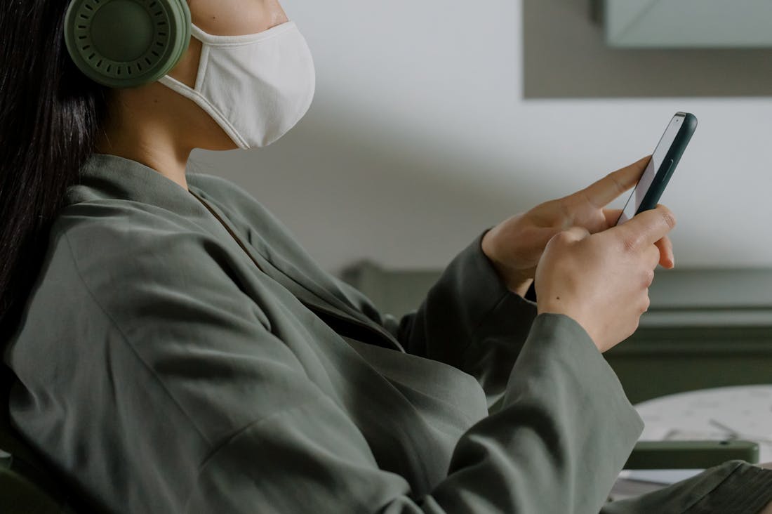 Transformative Effects of Smart Technology on Our Daily Lives Image 1