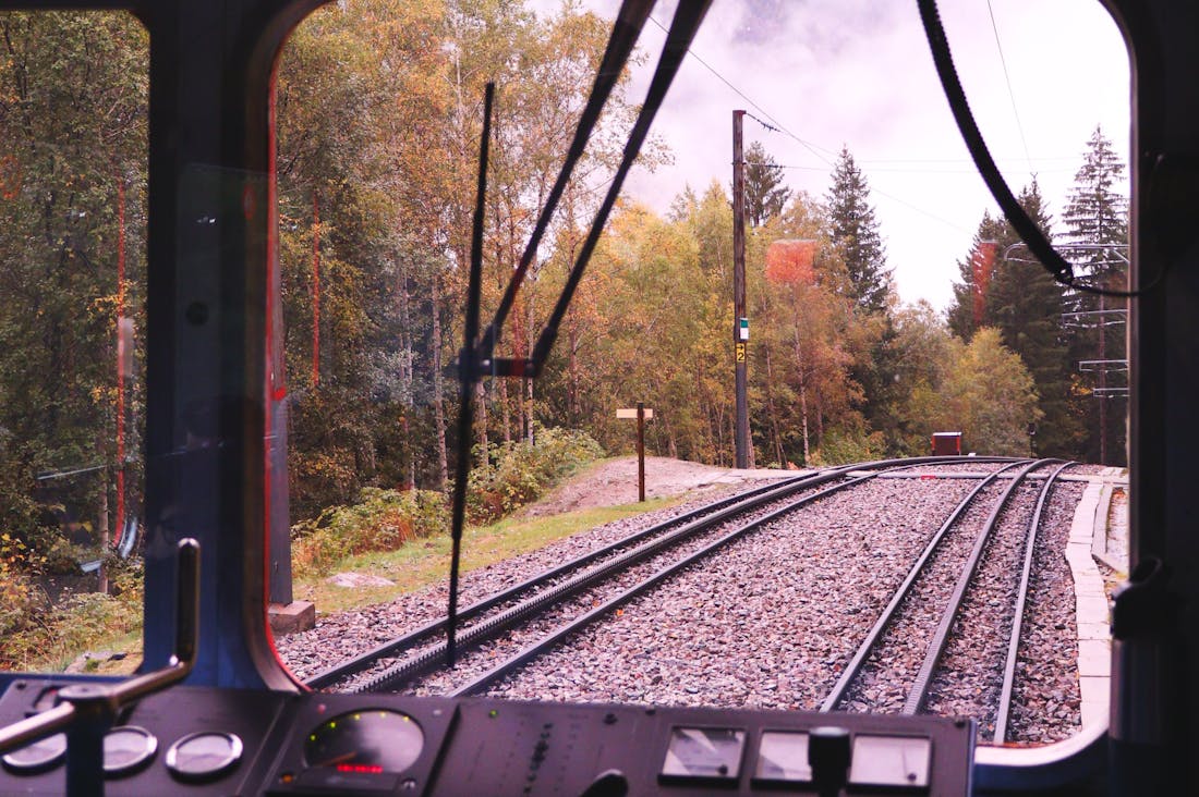 Transforming Travel Experiences with Smart Tech Solutions Image 1