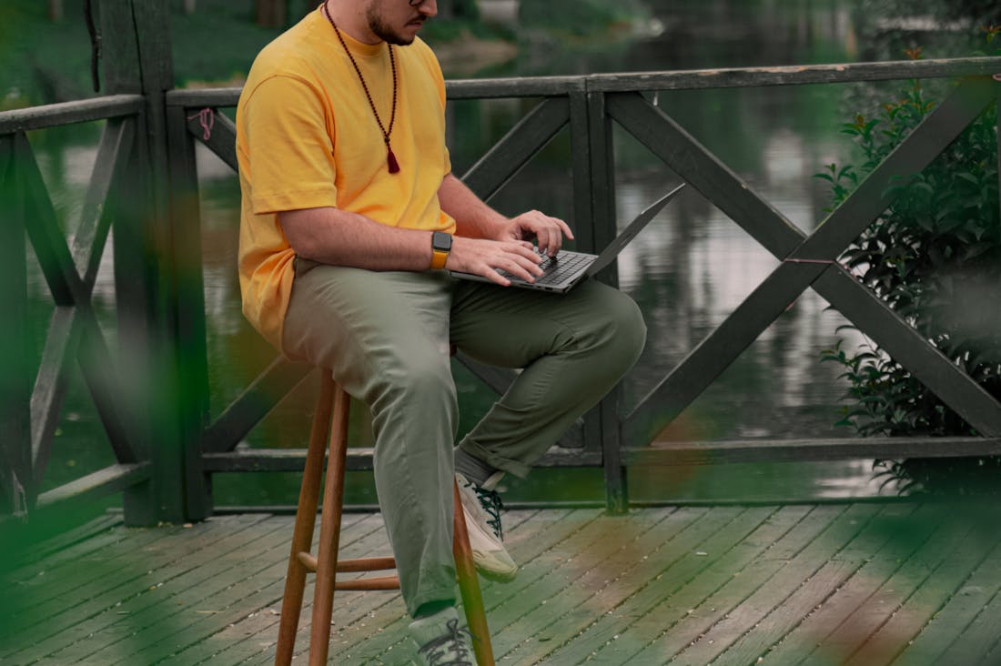 Transforming Your Home Office for Peak Productivity and Comfort Image 2