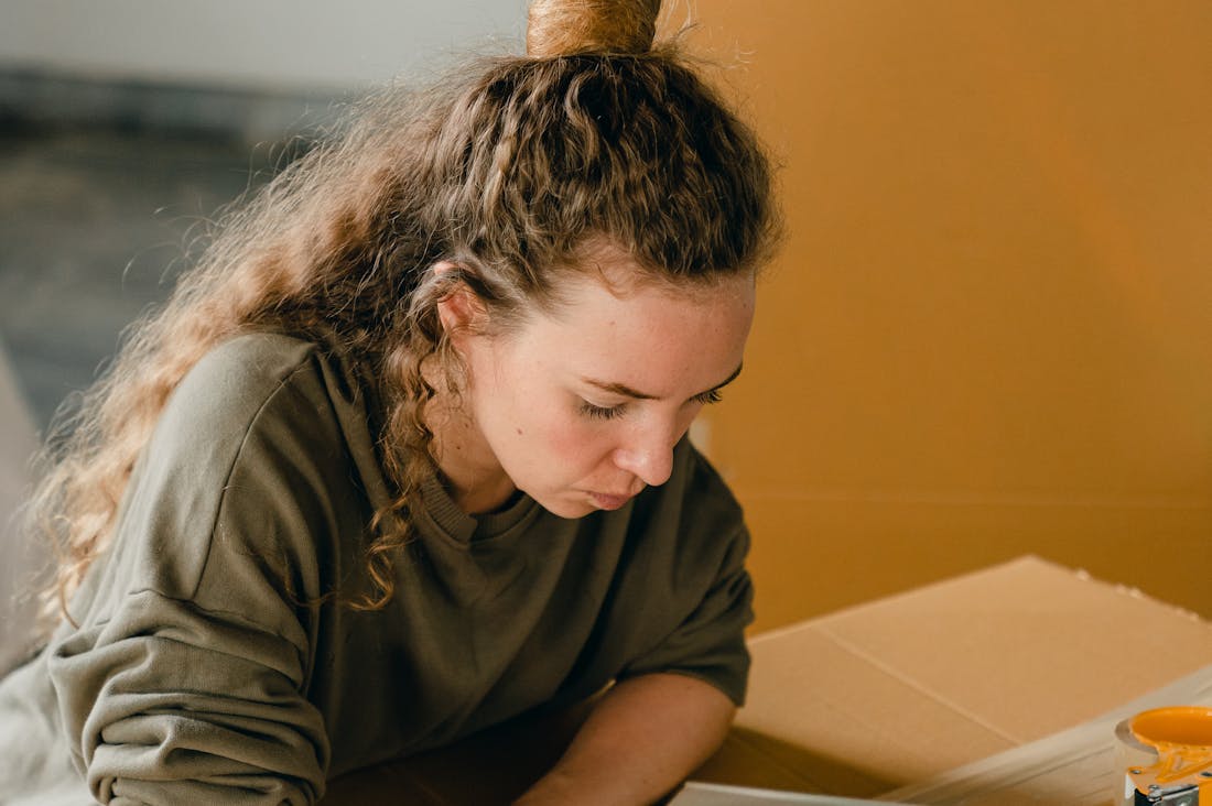 Travel Essentials for Minimalists and Efficient Packing Techniques Image 2