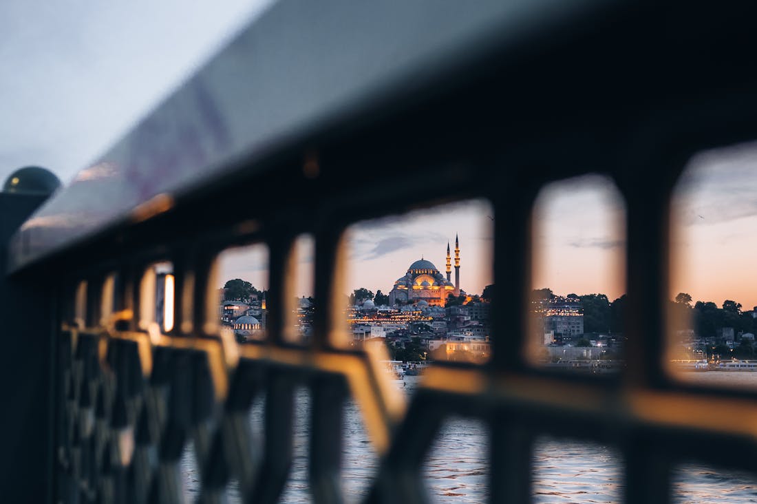 Traveling Mindfully: Strategies for a More Fulfilling Travel Experience Image 2