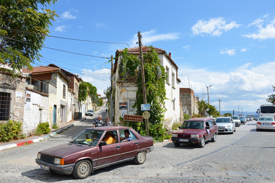 Traveling Sustainably: Tips for a Greener Journey Image 3