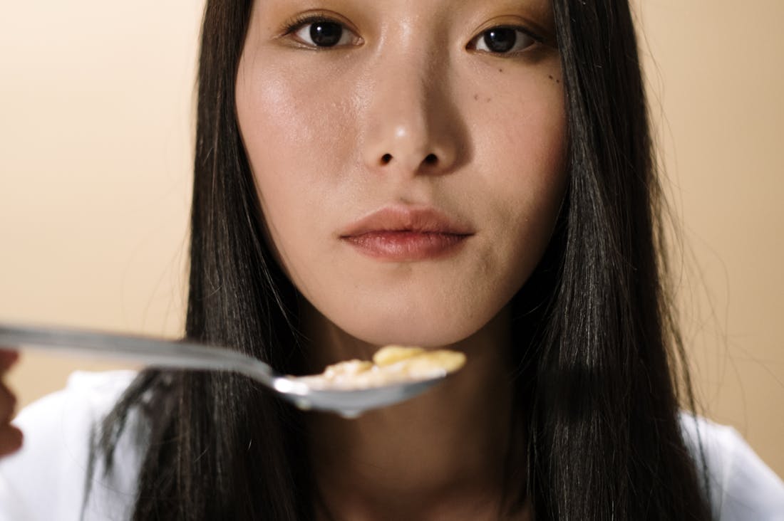 Understanding the Impact of Healthy Eating on Productivity Image 3