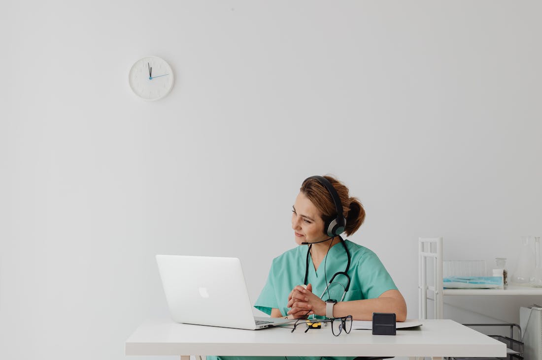 Understanding the Modern Intersection of Health and Technology: How Digital Innovations Are Shaping Our Wellness Journey Image 2