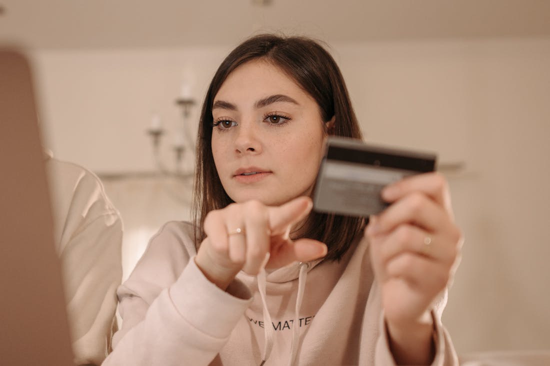 Unique Approaches to Personal Finance That Challenge Conventional Wisdom Image 3
