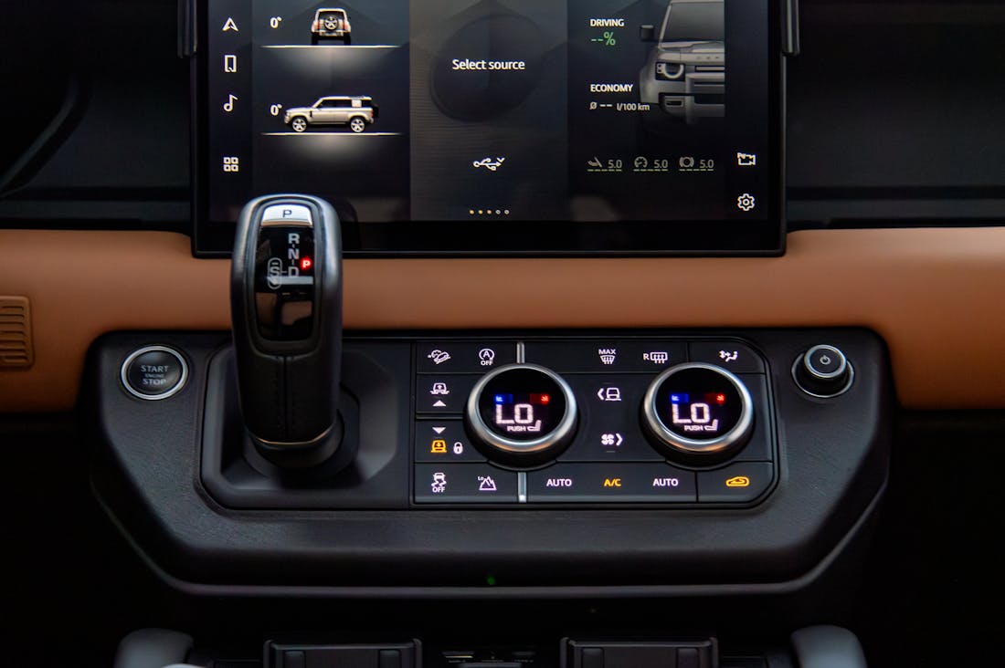 Unique Car Features Enhancing Modern Driving Comfort Image 2